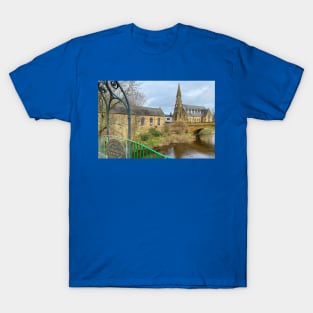 The River Wansbeck at Morpeth in Northumberland. T-Shirt